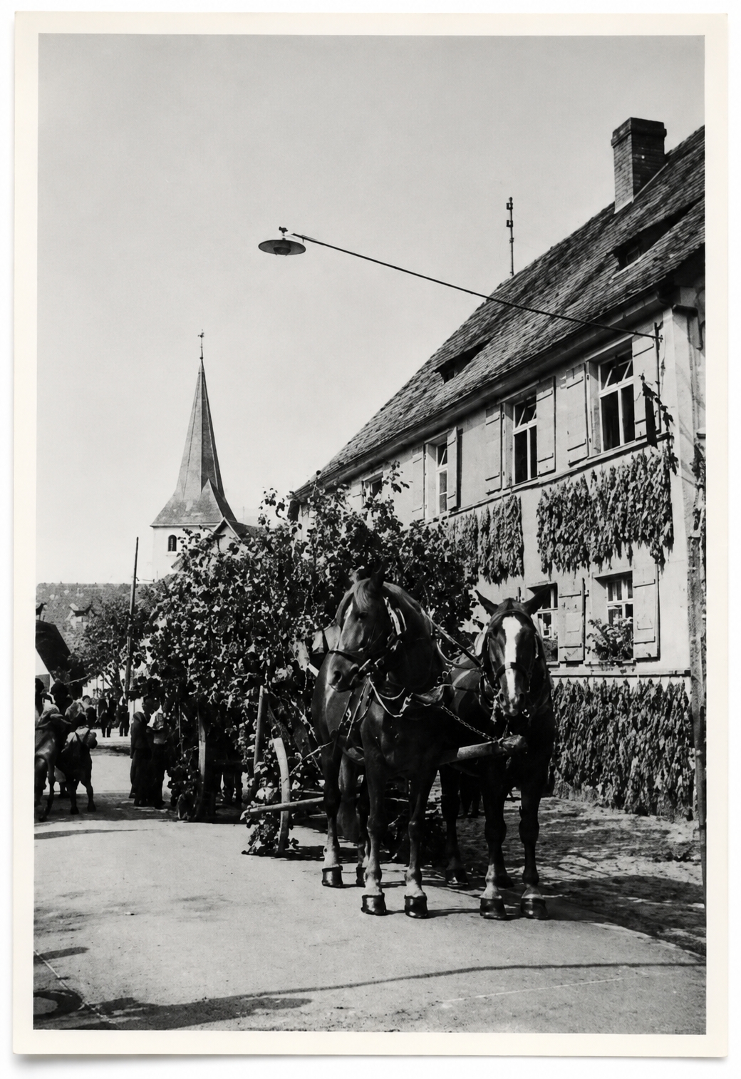 Umzug mit Kerwa-Wagen